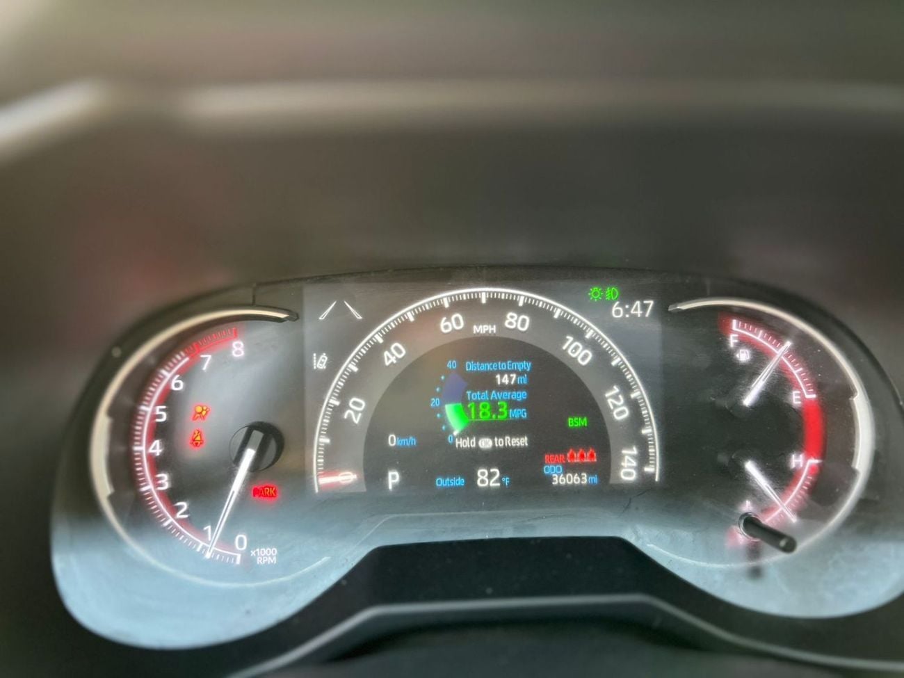 تويوتا راف ٤ XLE 2023 Toyota RAV4 Full Option - 2.5 V4 - Big Screen & Radar Sensor - Trunk Auto Push Star