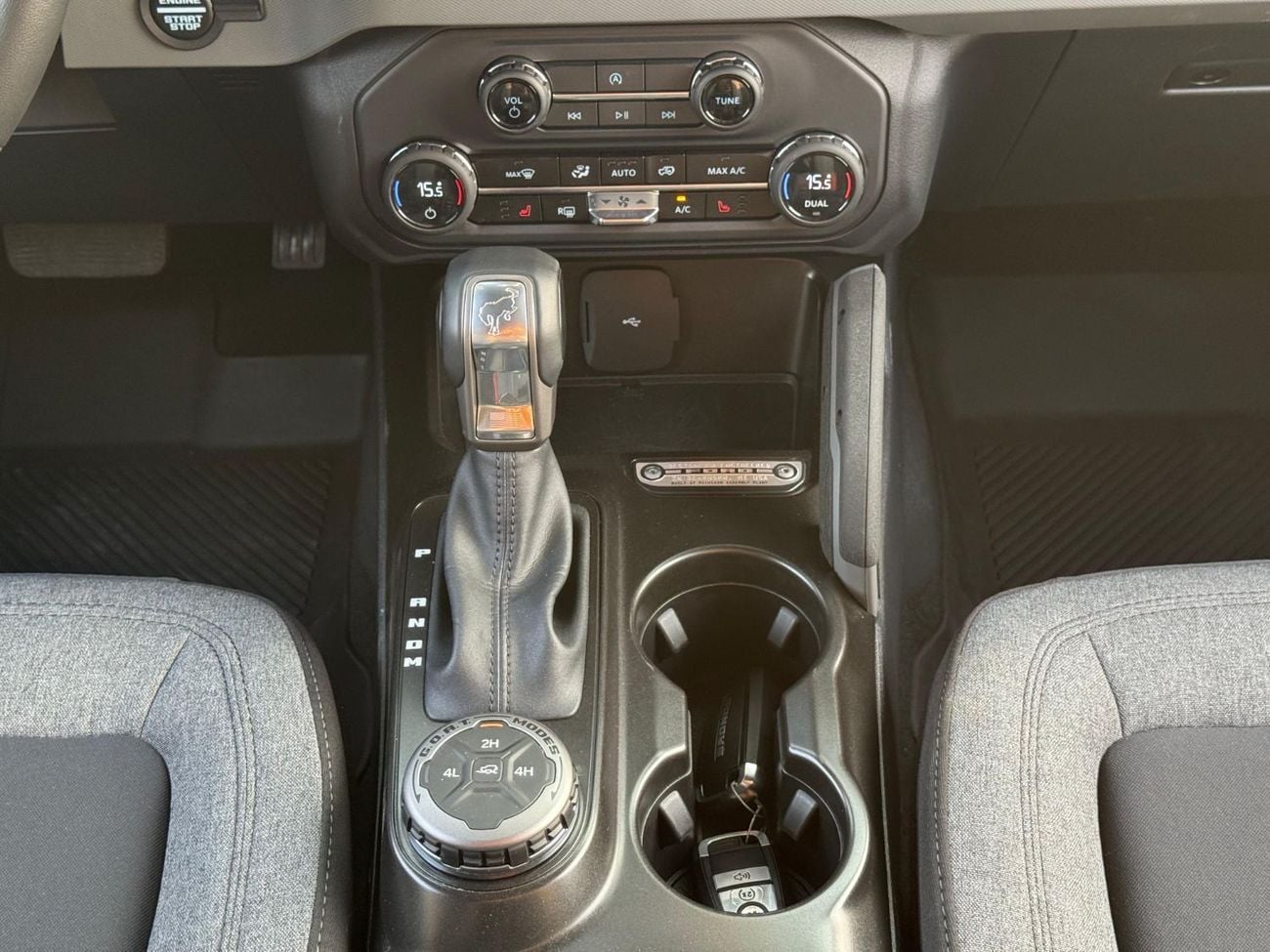 Ford Bronco 2.0L Turbocharged Petrol 4WD 2023 Export Price @ 150,000 AED