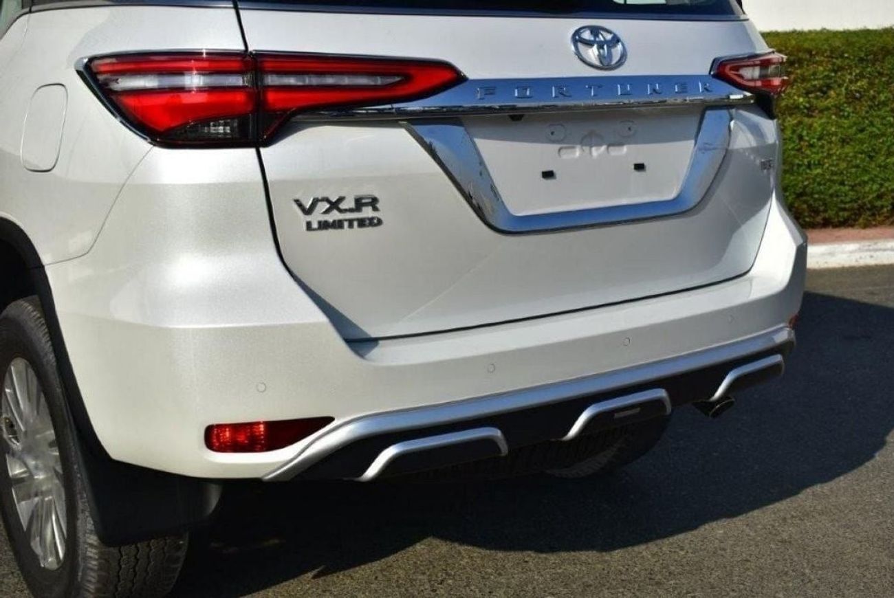 Toyota Fortuner VXR 4.0L (278 HP)