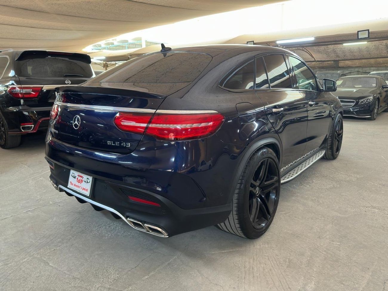 مرسيدس بنز GLE 43 AMG Coupe 3.0L MERCEDES GLE 43 AMG COUPE 2017 | CAVANSITE BLUE PAINT | DESIGNO PACKAGE | CARBON INTERIOR