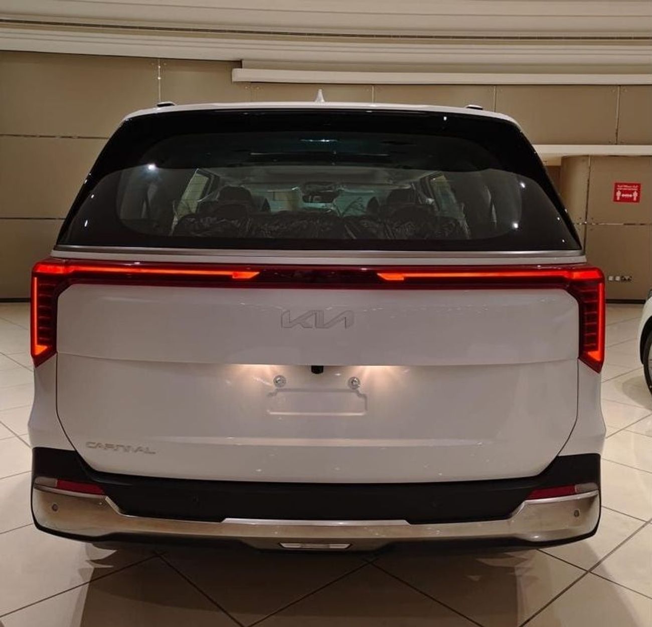 Kia Carnival 3.5L Petrol, Leather Seats, Big DVD Screen 2025MY