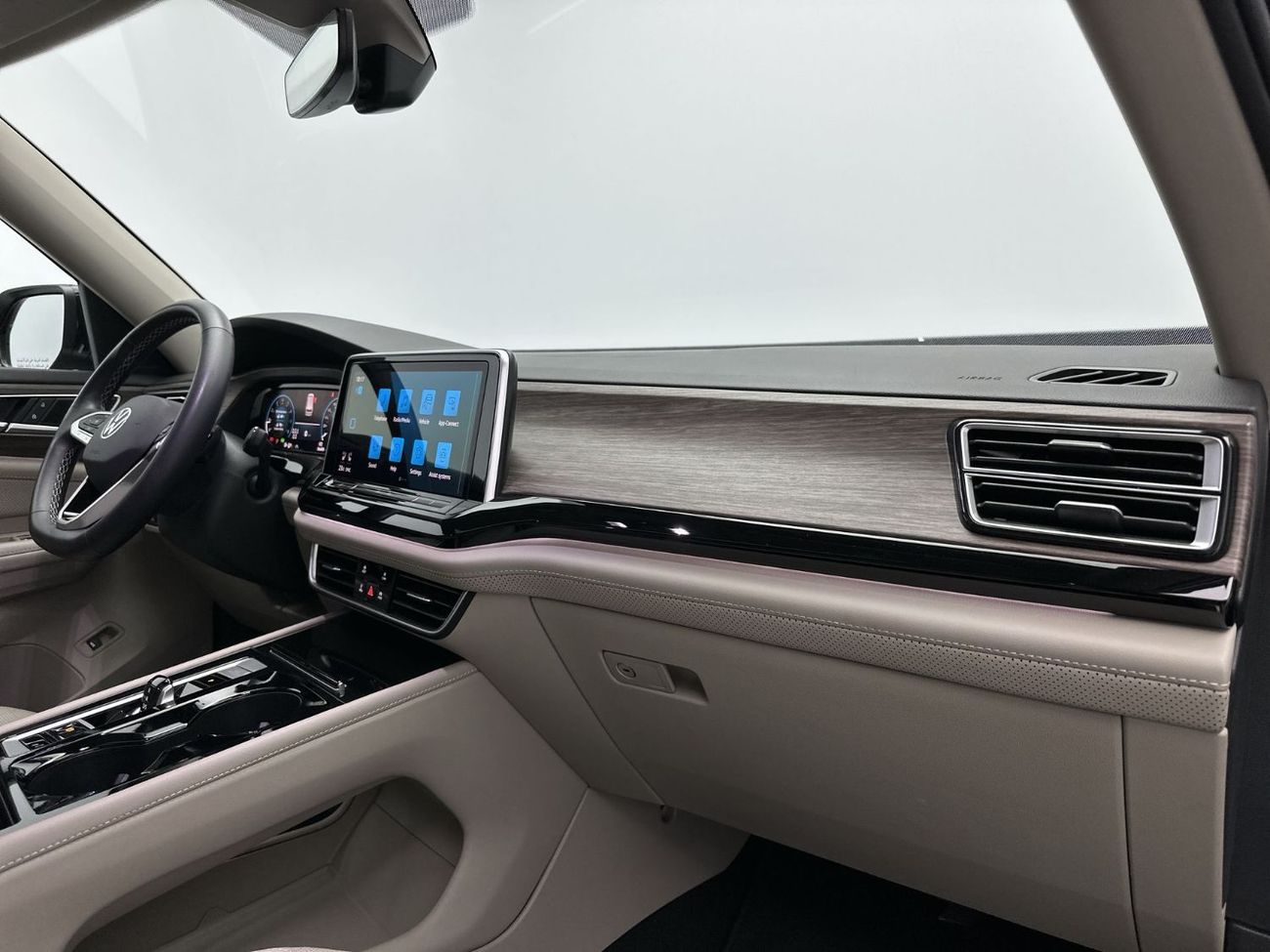 Volkswagen Teramont COMFORTLINE with Sunroof - Leather Seats 2L | VW Certified | Premium Ventilated Seats