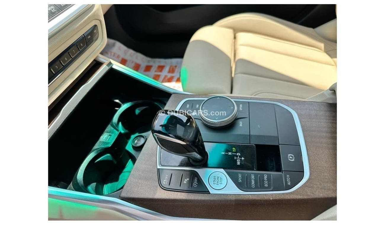 بي أم دبليو 330i اكسكلوسيف