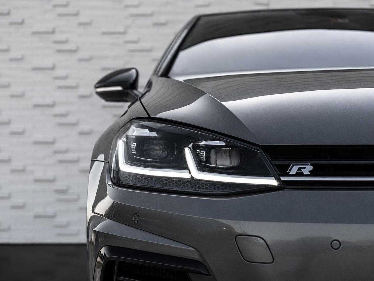 Volkswagen Golf R SPORT
