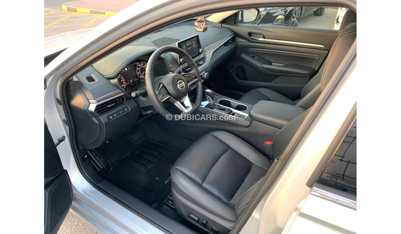 Used Nissan Altima SL 2019 for sale in Sharjah - 599502