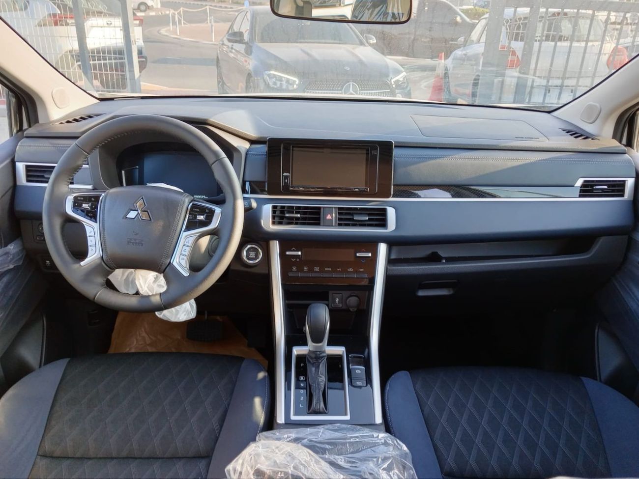 Mitsubishi Xpander Cross 2024 FWD 1.5L Gasoline SUV ,  7 Seats grey color