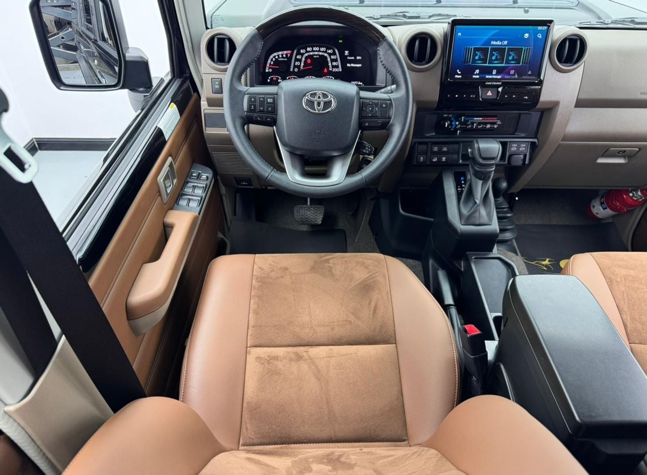 تويوتا لاند كروزر 70 2026 Toyota Land Cruiser 70 Series LC 76 LX, 2030 Toyota Warranty And Service Pack, GCC