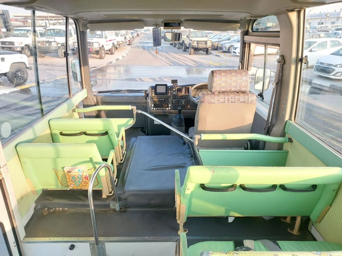 Isuzu Journey ISUZU JOURNEY BUS RHD 2003 MODEL 4.1 L DIESEL MANUAL(PM720009)