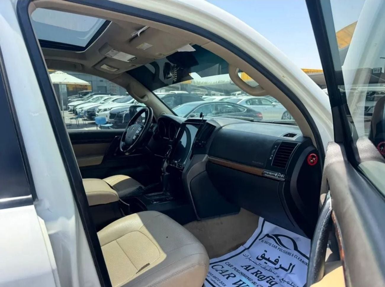 تويوتا لاند كروزر Toyota land cruser GXR 2009 facelifted 2025 V8 4.6 petrol Engin  colour white push start transmissio