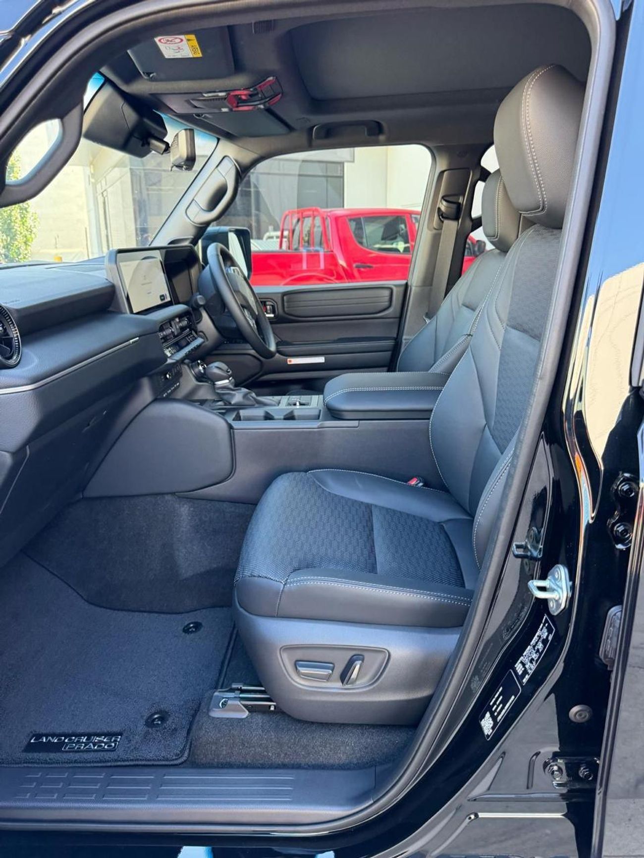 Toyota Prado BRAND NEW KAKADU BLACK EDITION | 2025 | 2800CC DIESEL ENGINE | 4WD | RHD | AUTOMATIC TRANSMISSION |