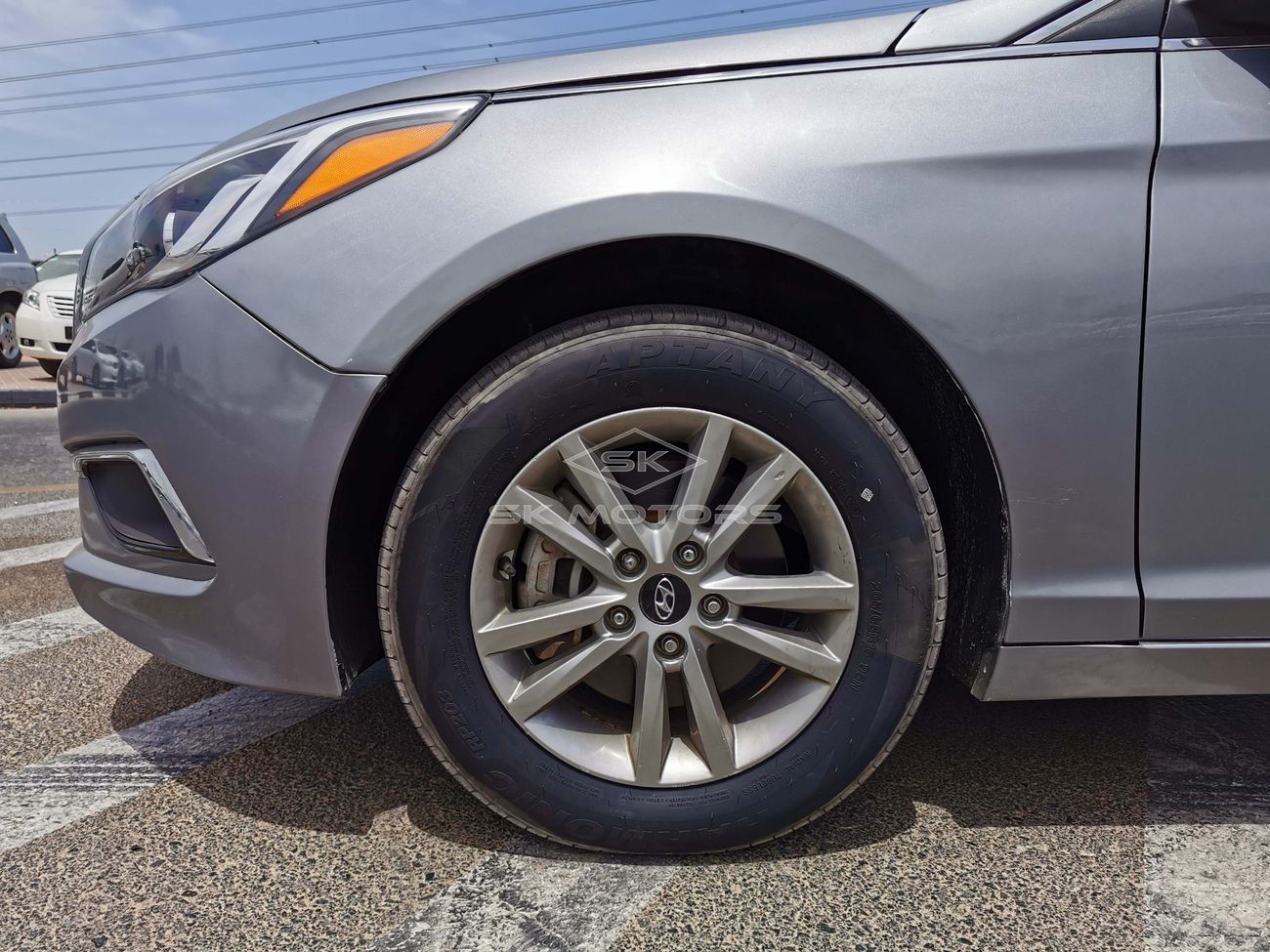 Hyundai Sonata 2.4L, 16" Rims, DRL LED Headlights, Drive Mode, Bluetooth, Fabric Seats, Dual Airbags (LOT # 831)