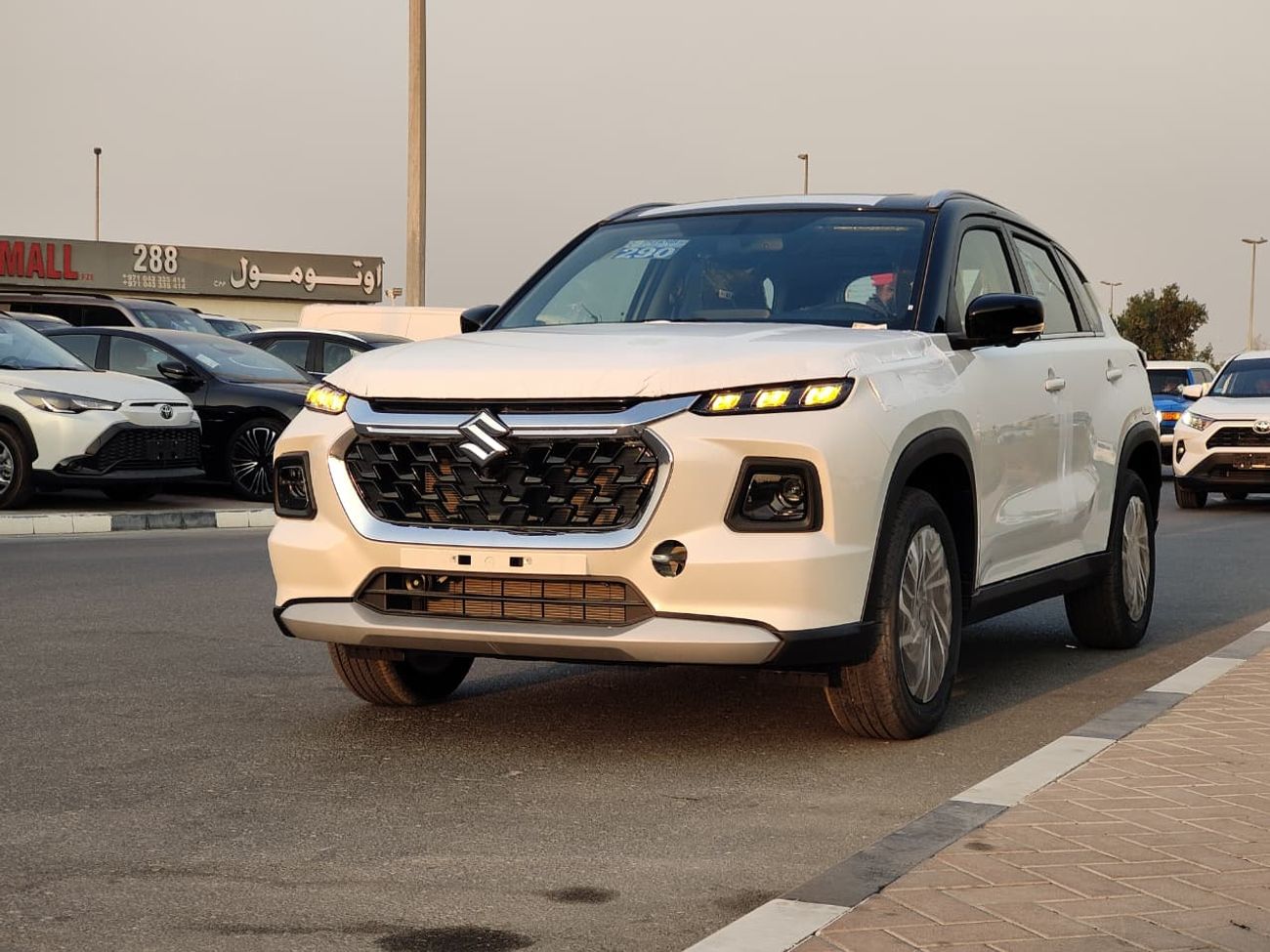 سوزوكي جراند فيتارا Suzuki Grand Vitara Suzuki Grand Vitara 1.5L Hybrid GLX , White , Automatic Model 2024, FWD