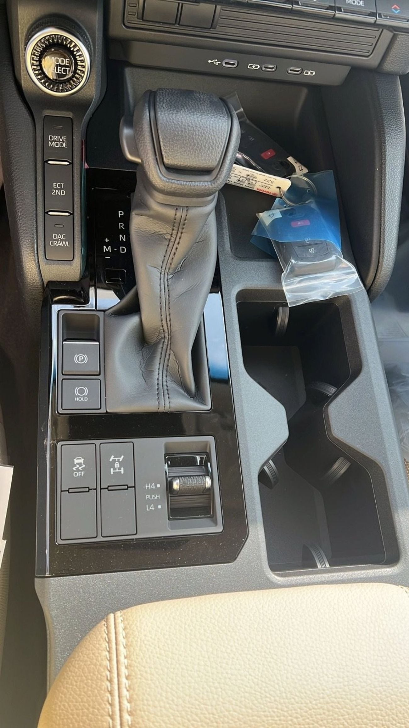 Toyota Prado Prado 2.4 ALR basic options 2026 GCC