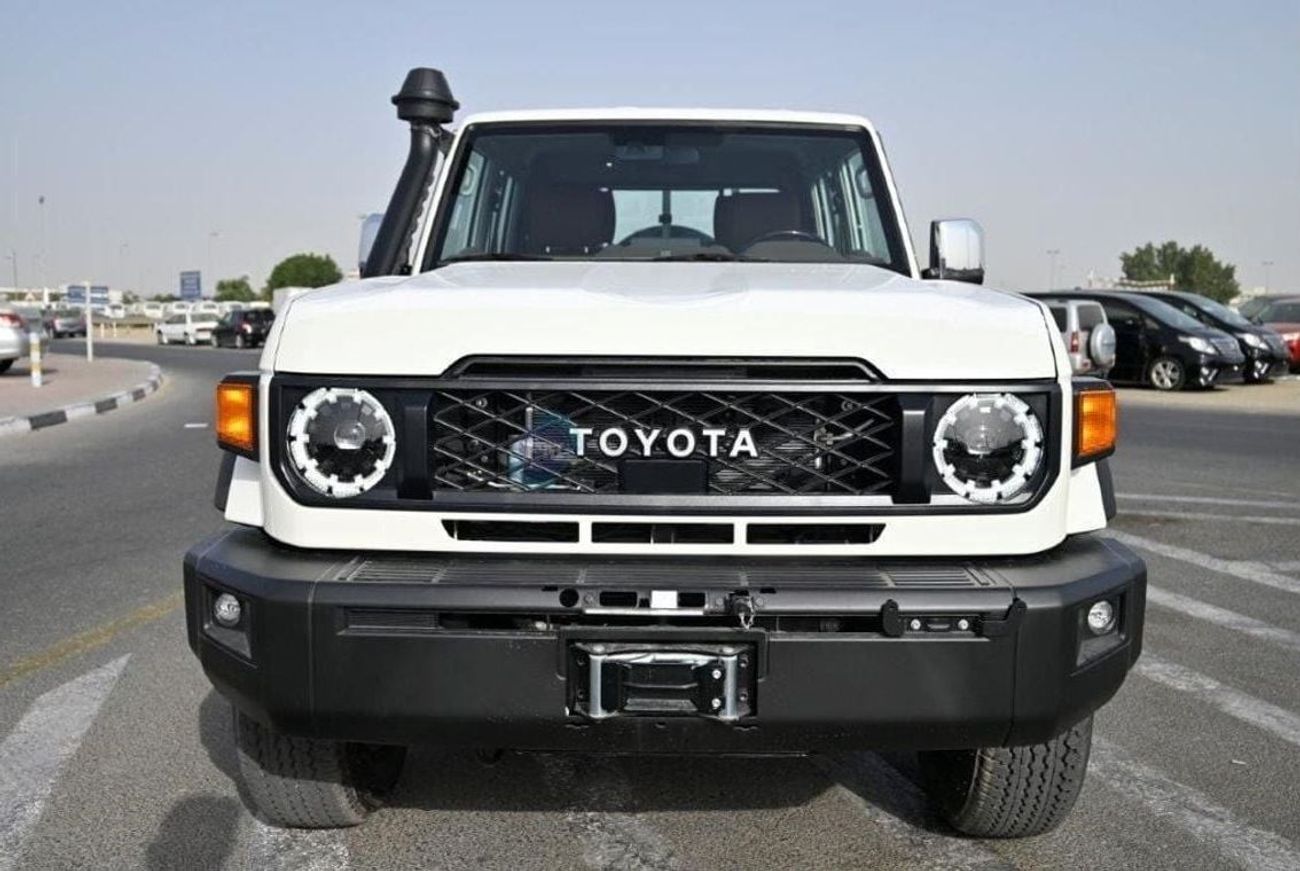 Toyota Land Cruiser Pick Up 79 Double Cab LX-Z 4.0L Petrol 4WD Automatic