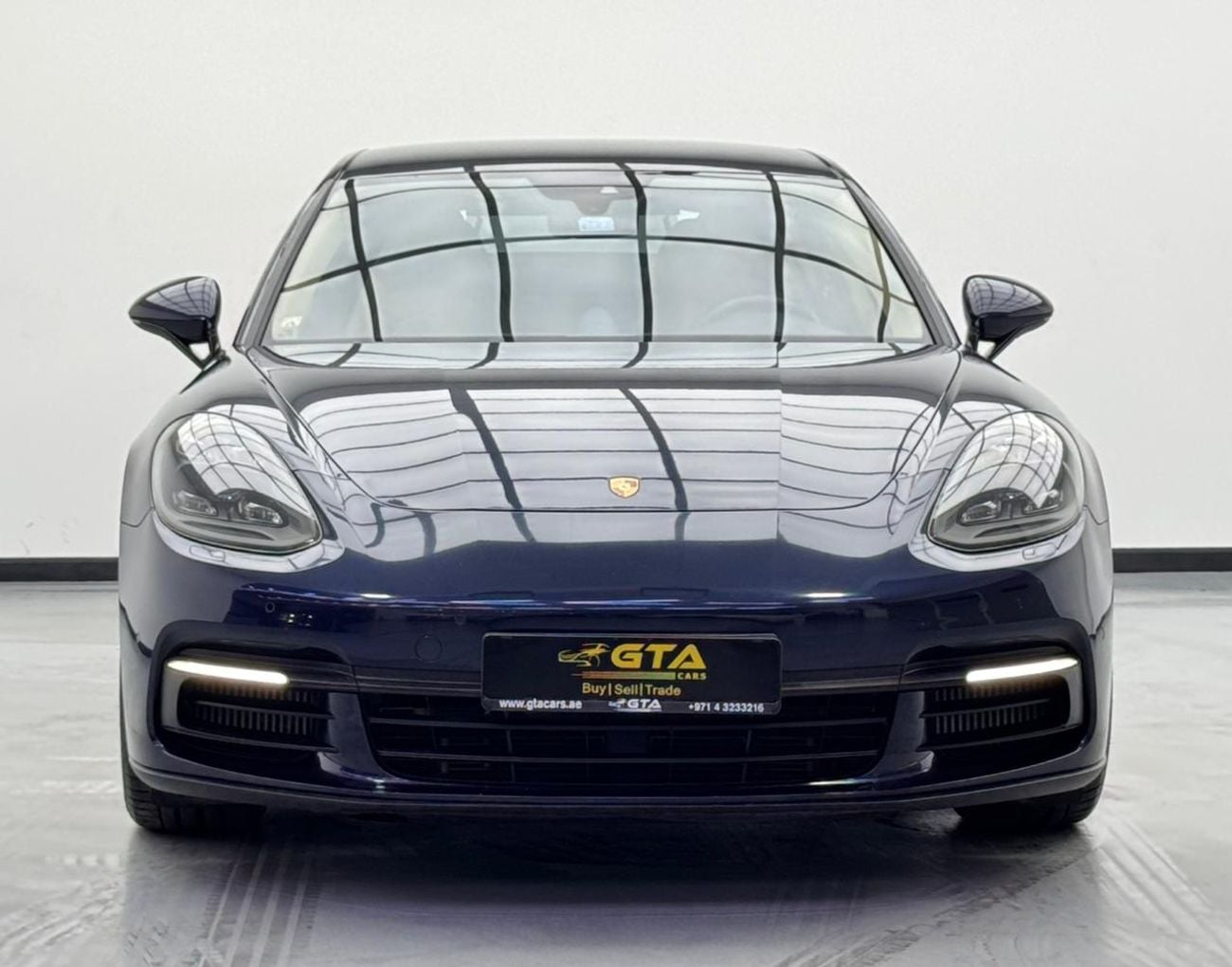 Porsche Panamera 2017 Porsche Panamera 4S, Full Service History, Sport Chrono Package, Excellent Condition, GCC