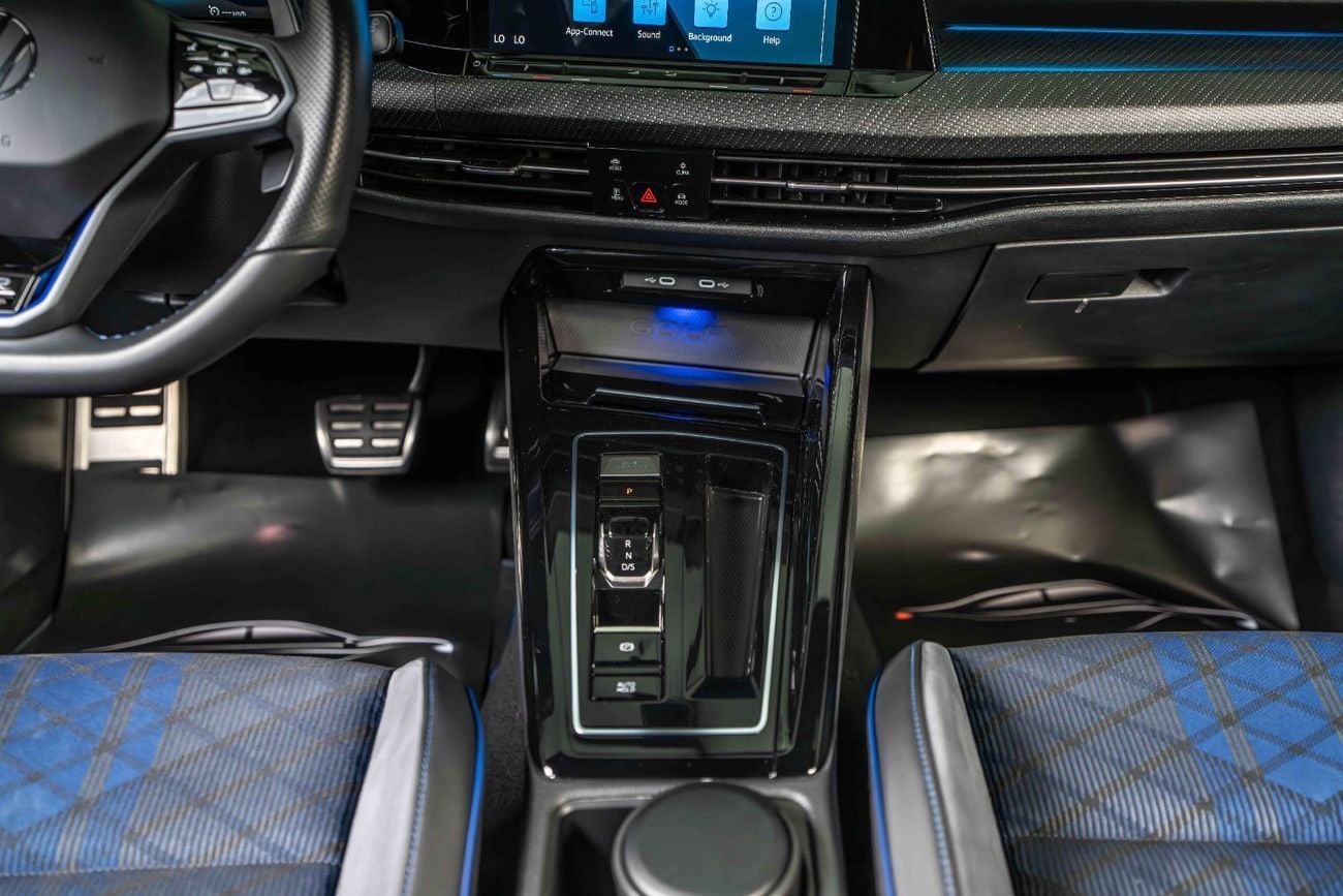 Volkswagen Golf R Base 2.0T R Performance Package-Warranty and Service Contract From Main Dealer-FSH