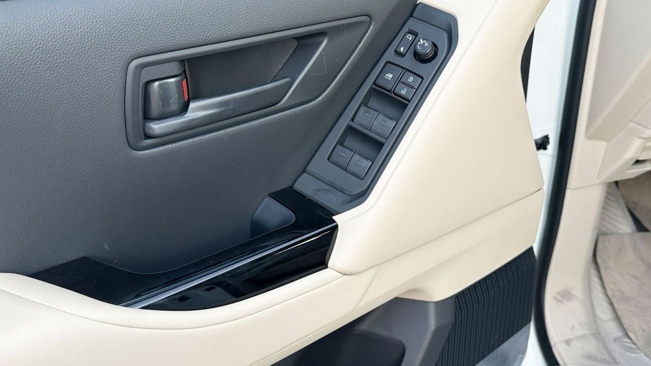 Toyota Land Cruiser GXR2 3.3L Toyota LC300 3.3L GX-R Turbo Diesel AT