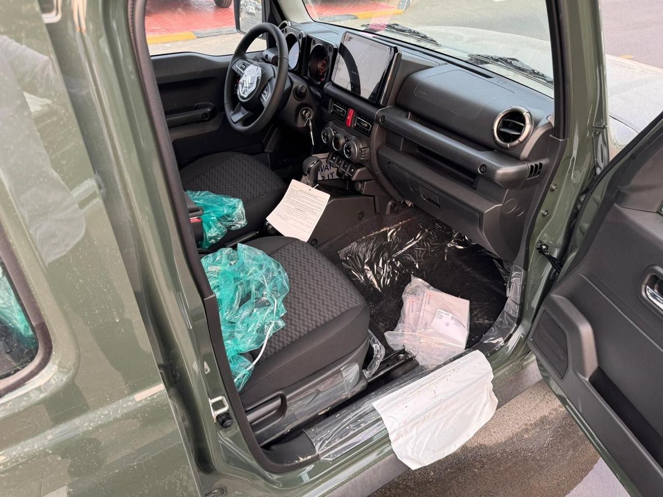 سوزوكي جيمني 1.5L PETROL 5 DOOR VVT AUTOMATIC TRANSMISSION