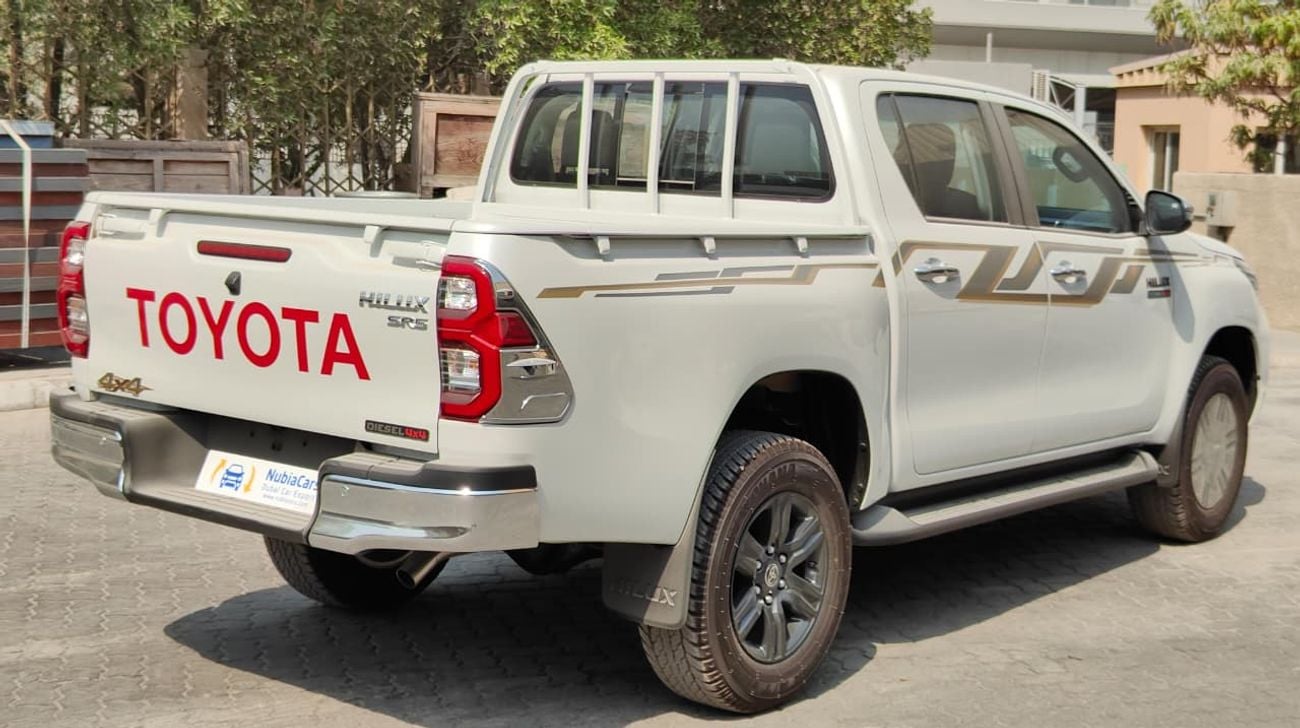 تويوتا هيلوكس Toyota Hilux 2.4 AT Diesel Full option 2025