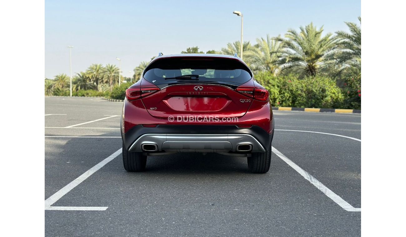 إنفينيتي QX30 Gcc