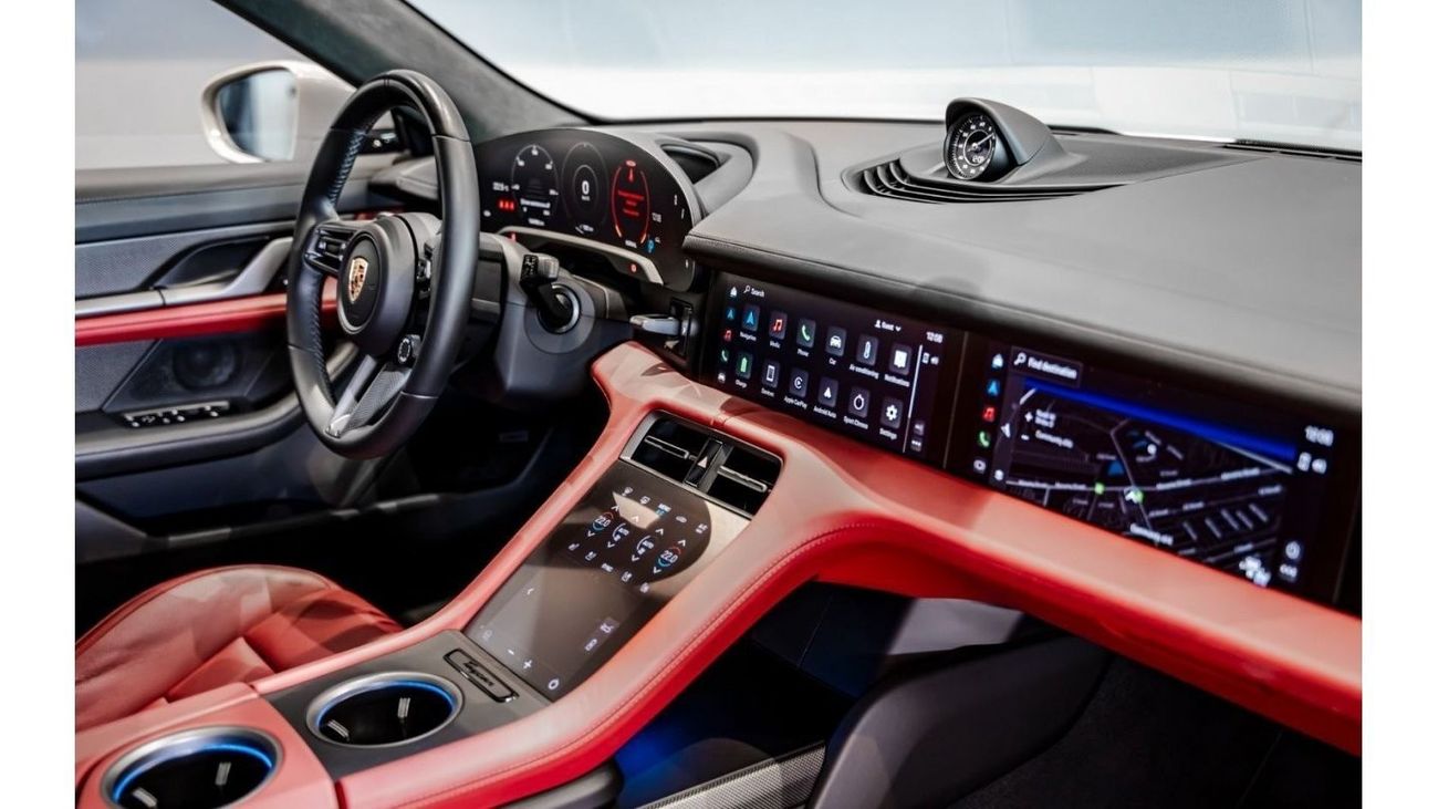 بورش تايكان 2023 Porsche Taycan GTS, 2027 Porsche Warranty, Interior Matte Carbon, Low KMs, GCC