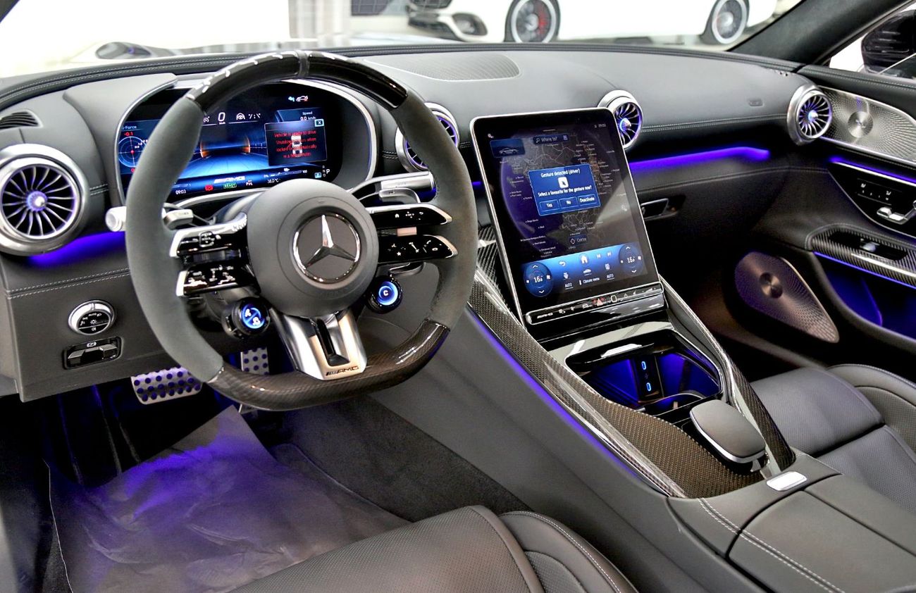 مرسيدس بنز أي أم جي جي تي 63 SE Performance (4 Door)