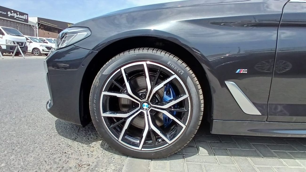 BMW 530i bmw 530i x drive 2021