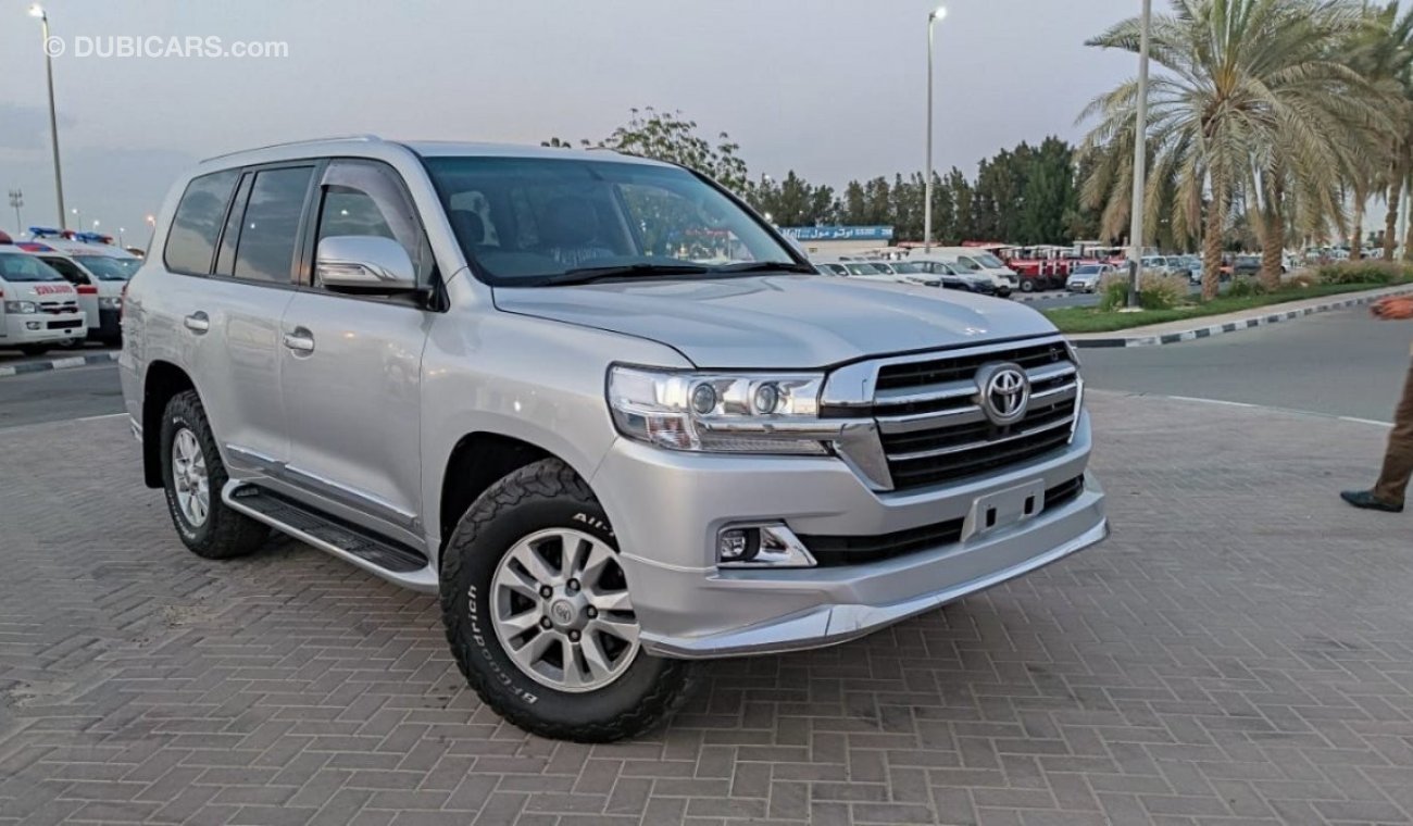 Toyota Land Cruiser a