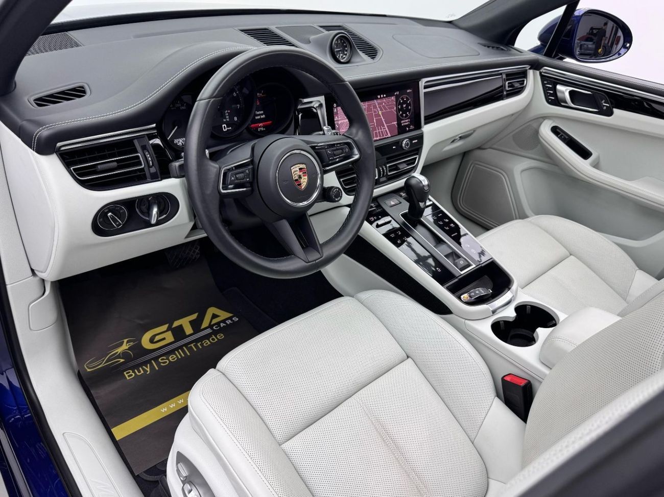 Porsche Macan Std 2.0L (252 HP) 2023 Posche Macan, 2027 Porsche Warranty, Full Porsche Service History, Very Low K