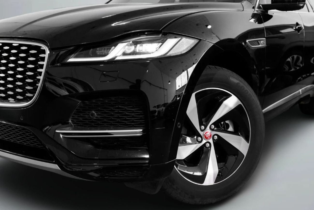 Jaguar F Pace Std 2.0L