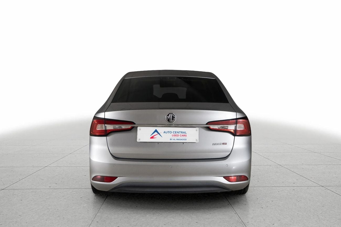 MG 5 LUX 1.5