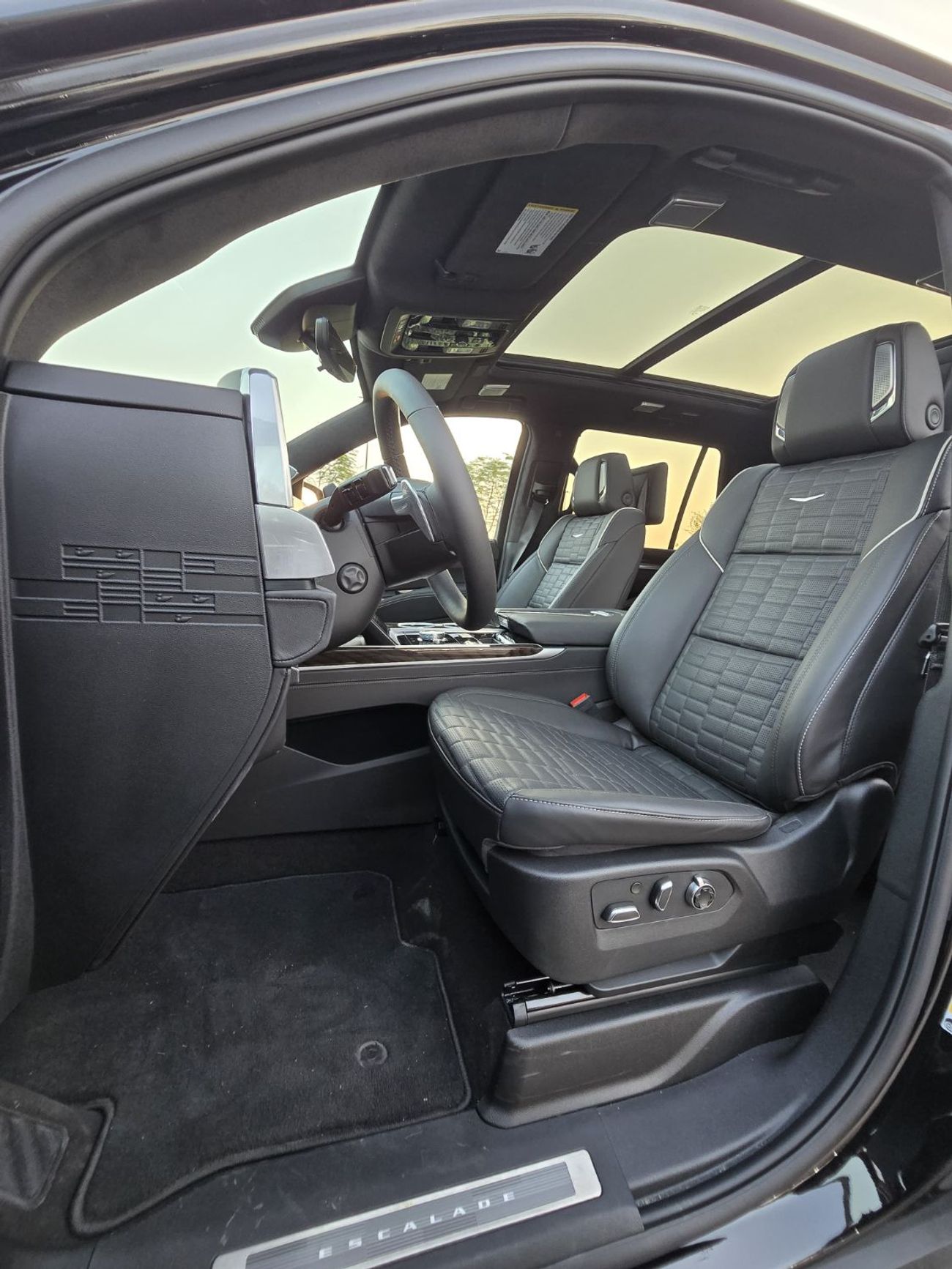 Cadillac Escalade Sport Platinum 6.2L 4WD