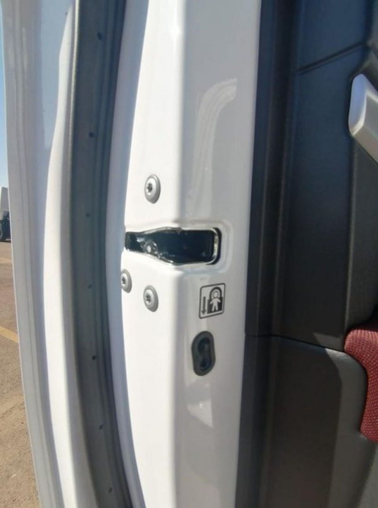 Toyota Hilux TOYOTA hILUX DOUBLE CAB AT 4 × 4 ( GLX Auto)