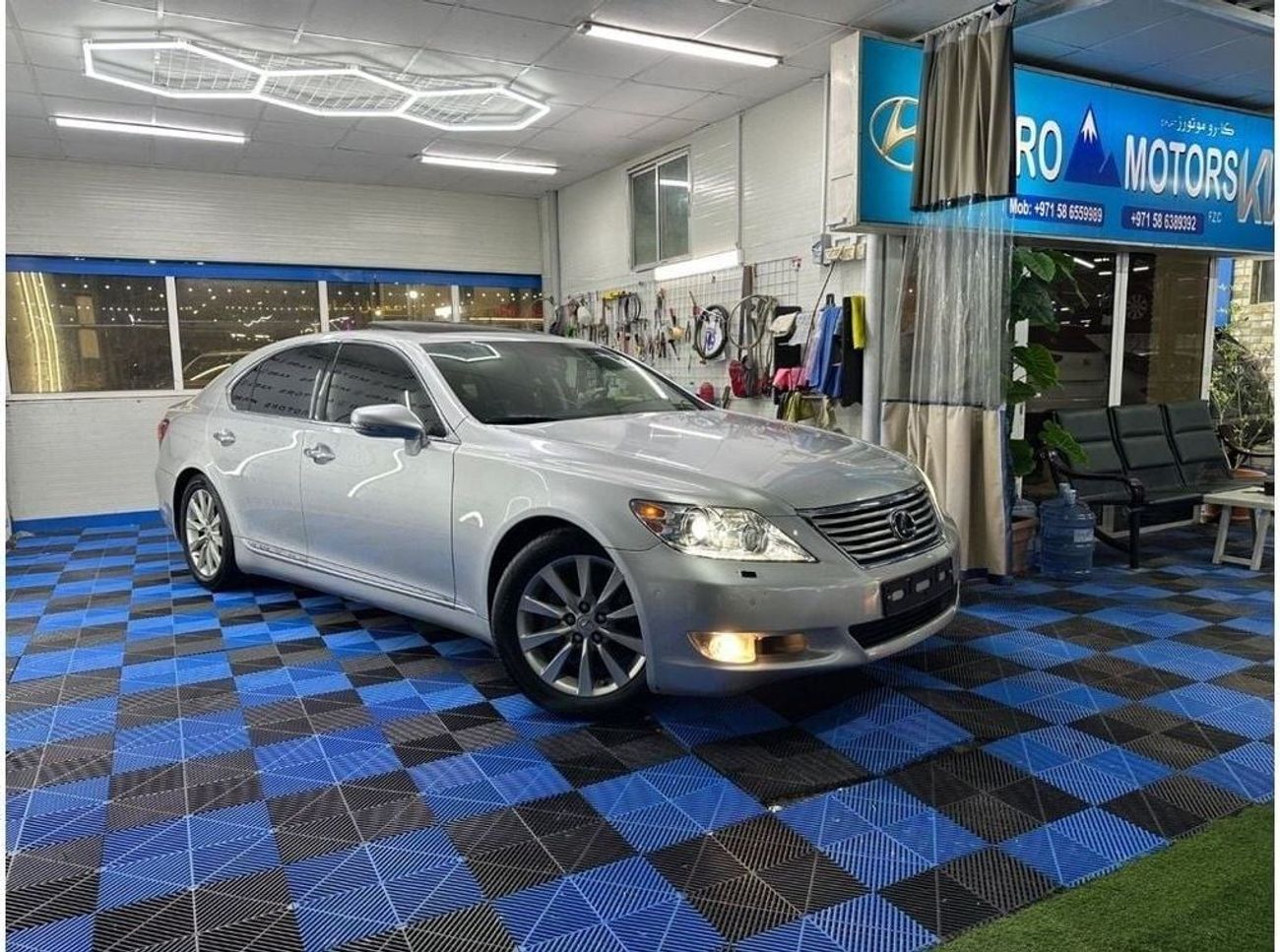 Lexus LS460 Platinum LWB 4st 4.6L