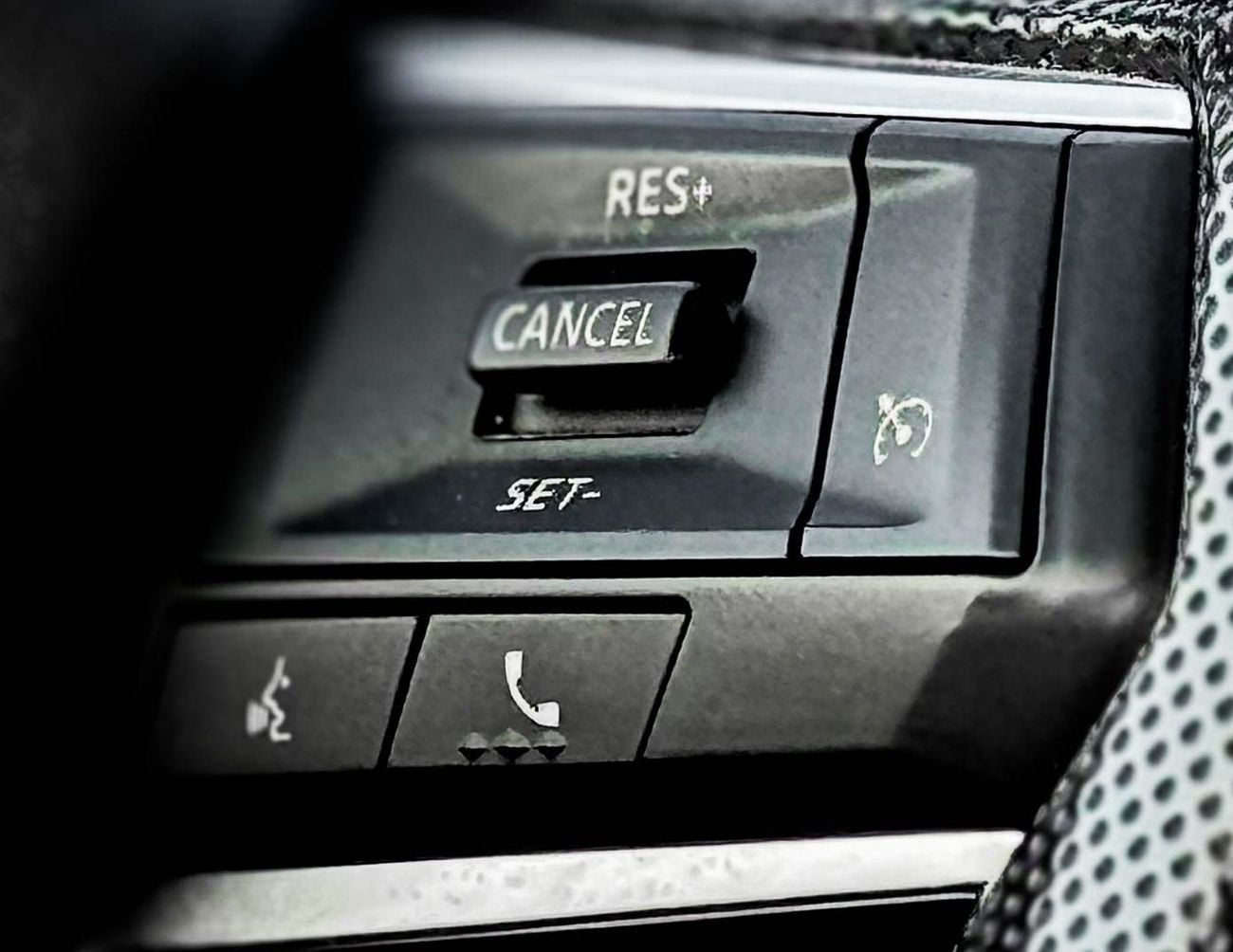 ميتسوبيشي آوتلاندر ميتسوبيشي أوتلاندر | 3.0 لتر | 2023 | خليجية | خالية من الحوادث | بحالة ممتازة | 1025 شهرياً