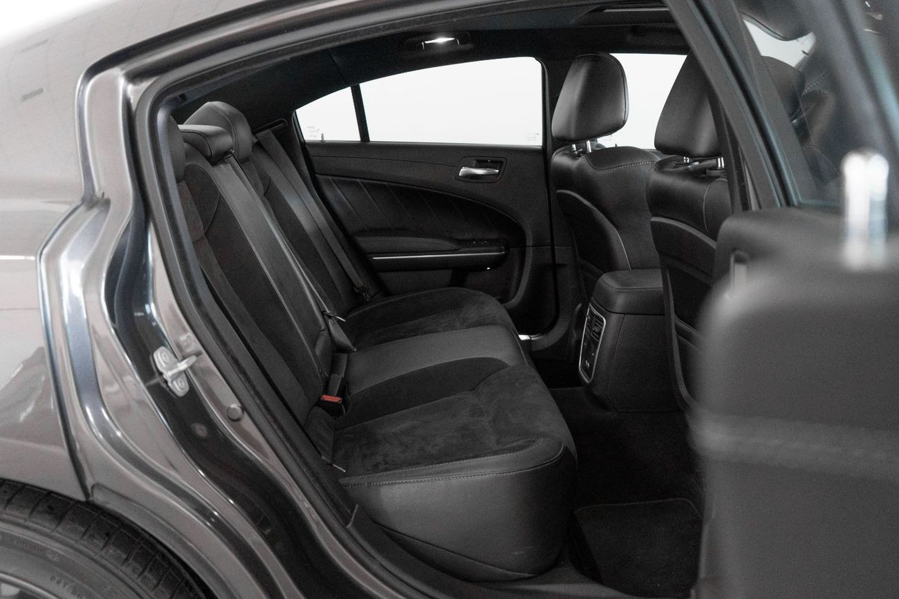 Dodge Charger SRT 392