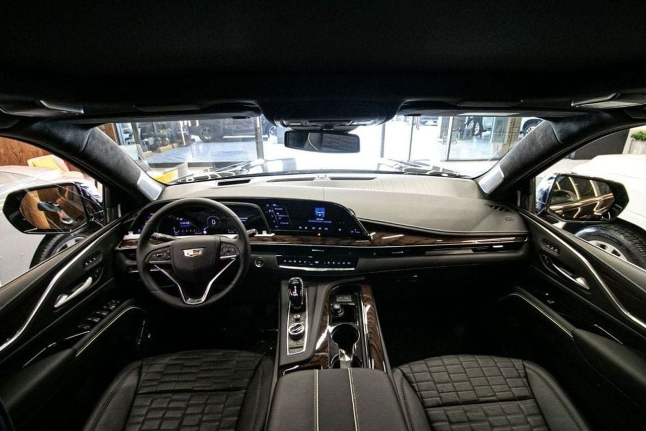 Cadillac Escalade CADILLAC ESCALADE 4WD PREMIUM LUXURY PLATINUM 2023 | 318000 AED EXPORT PRICE