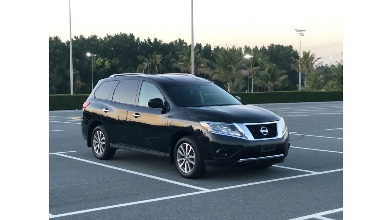 Nissan Pathfinder MODEL 2016 CAR PERFECT CONDITION INSIDE AND OUTSIDE