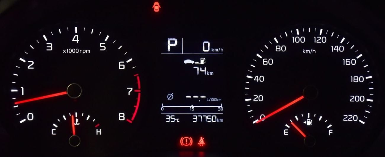 Kia Rio LX EXCELLENT DEAL for our KIA Rio ( 2021 Model ) in Silver Color GCC Specs