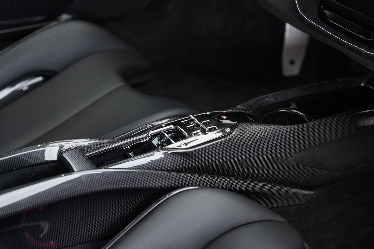 Ferrari SF90 Stradale Ferrari SF90 Stradale Assetto Fiorano