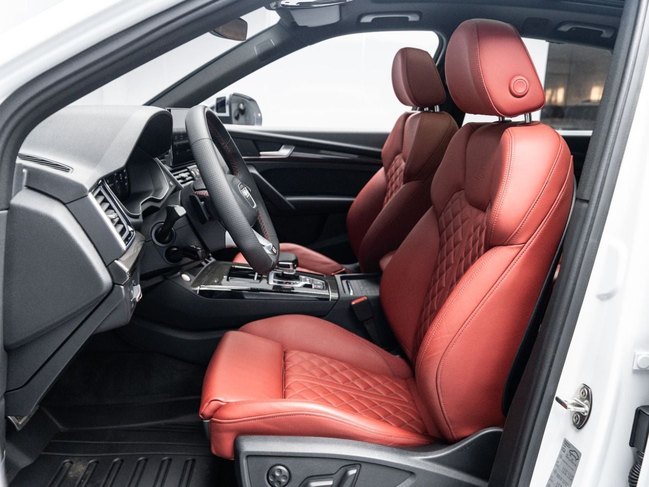 أودي SQ5 TFSI BUY NOW, PAY 2027 | THE BLACKLINE STANDARD | March 2029 Audi Warranty & Service Contract