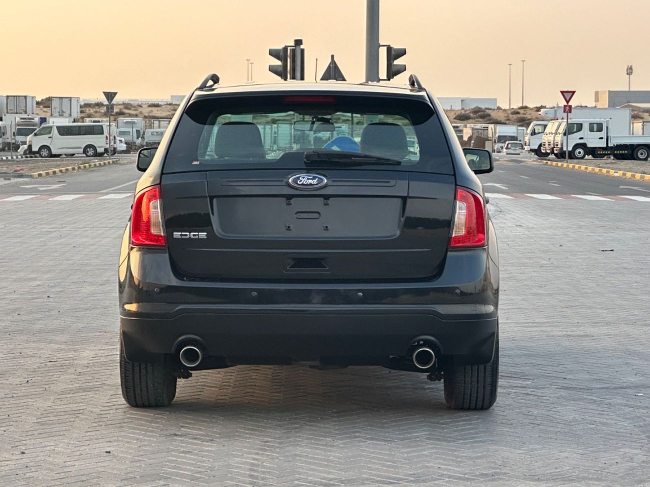 فورد إدج موديل 2014 خليجي حاله ممتازه من الداخل و الخارج