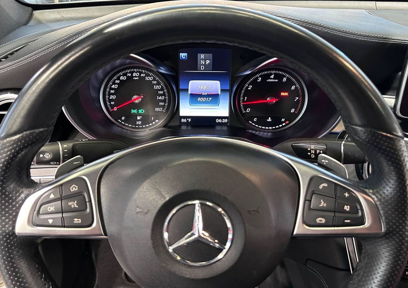 Mercedes-Benz GLC Coupe 300 Premium 2.0L