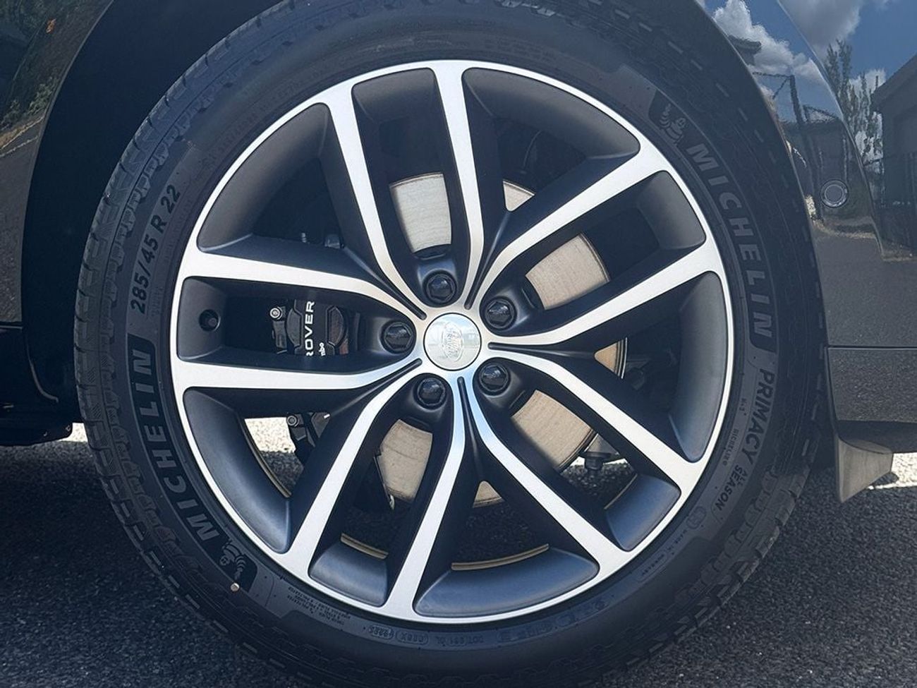 Land Rover Range Rover LWB AUTOBIOGRAPHY P460E IN RIGHT HAND DRIVE