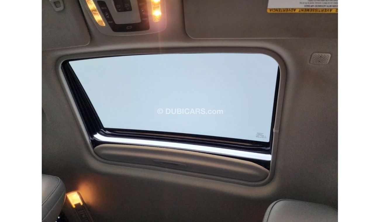 Toyota Sienna Toyota Sienna XLE Hybrid Green Full Option