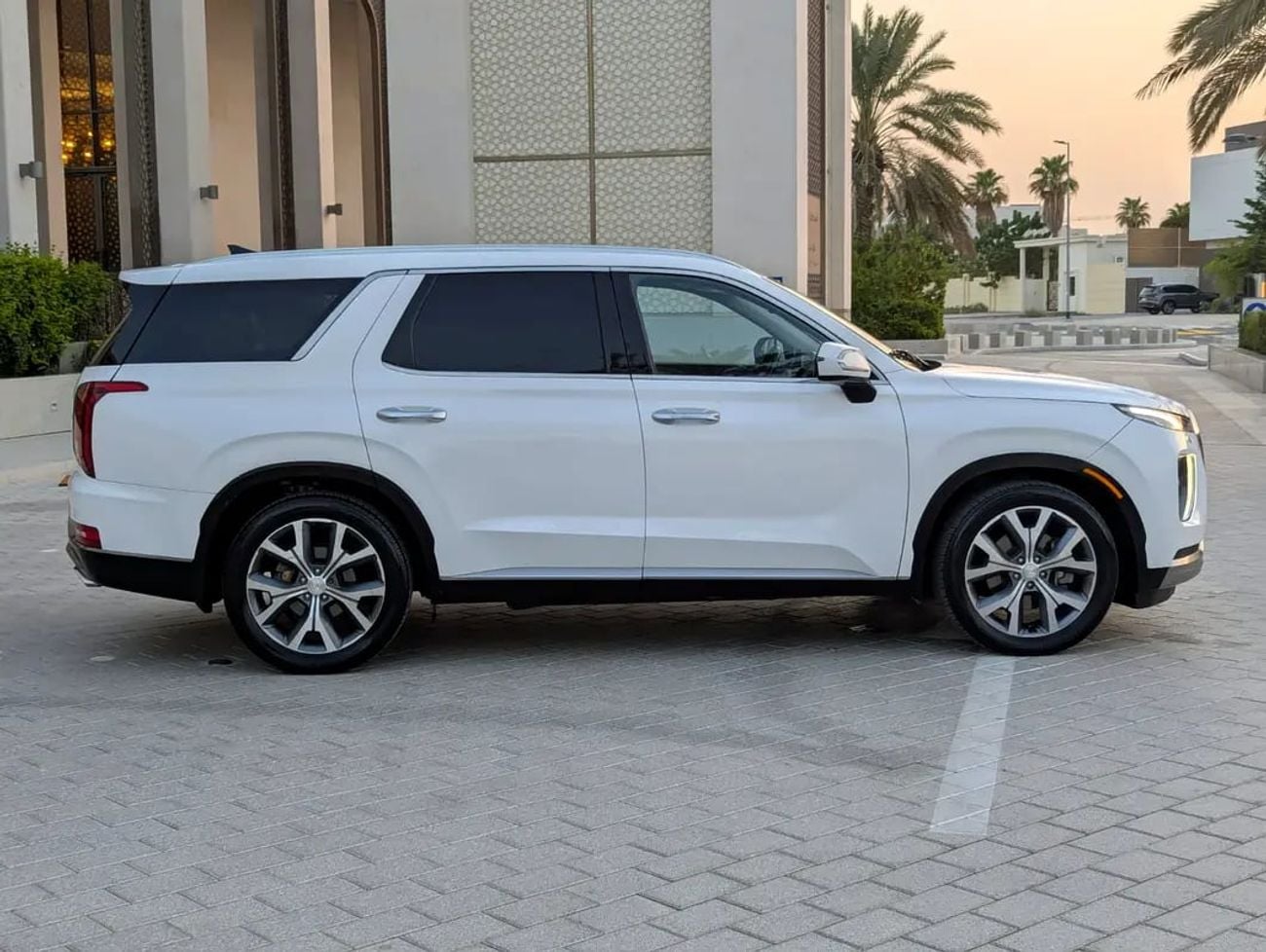 هيونداي باليساد SEL 3.8L V6 | 291 HP | Luxury Family SUV | Premium Features