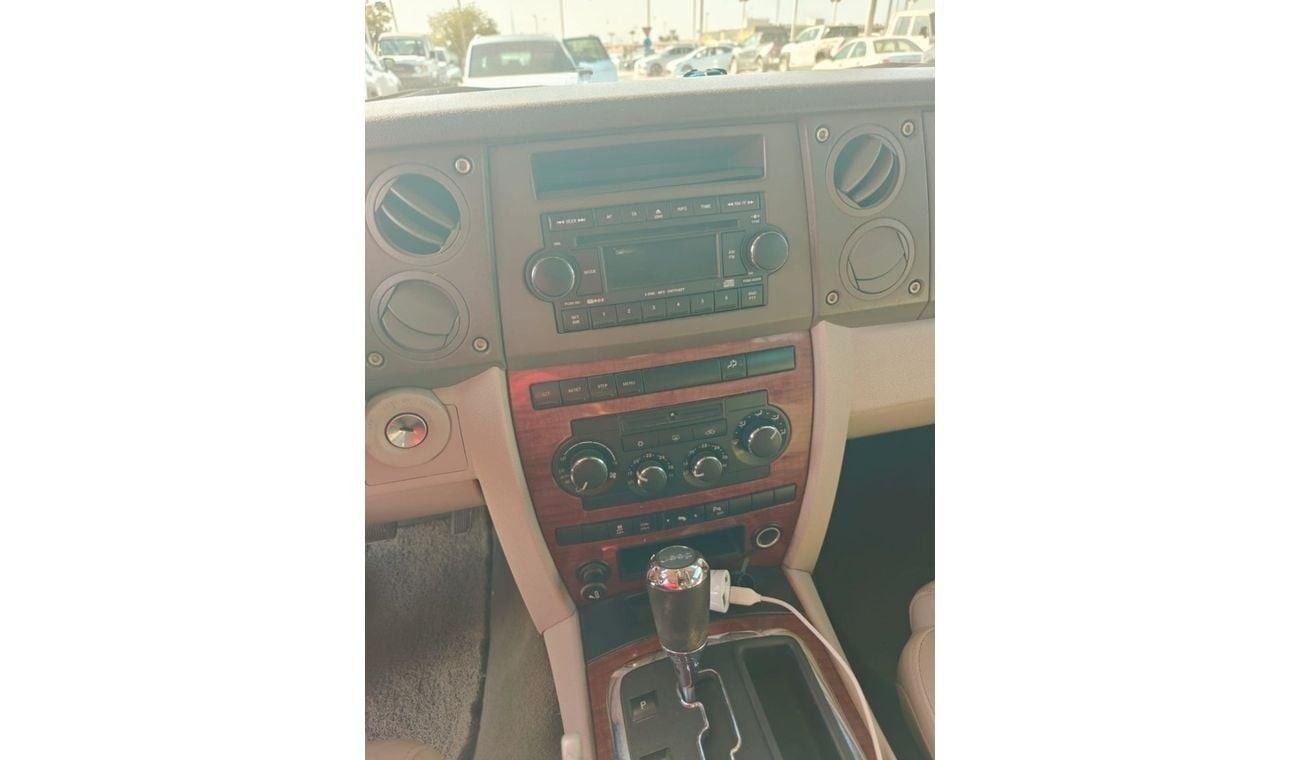 جيب كوماندر 4.7L PETROL 4WD AUTOMATIC TRANSMISSION