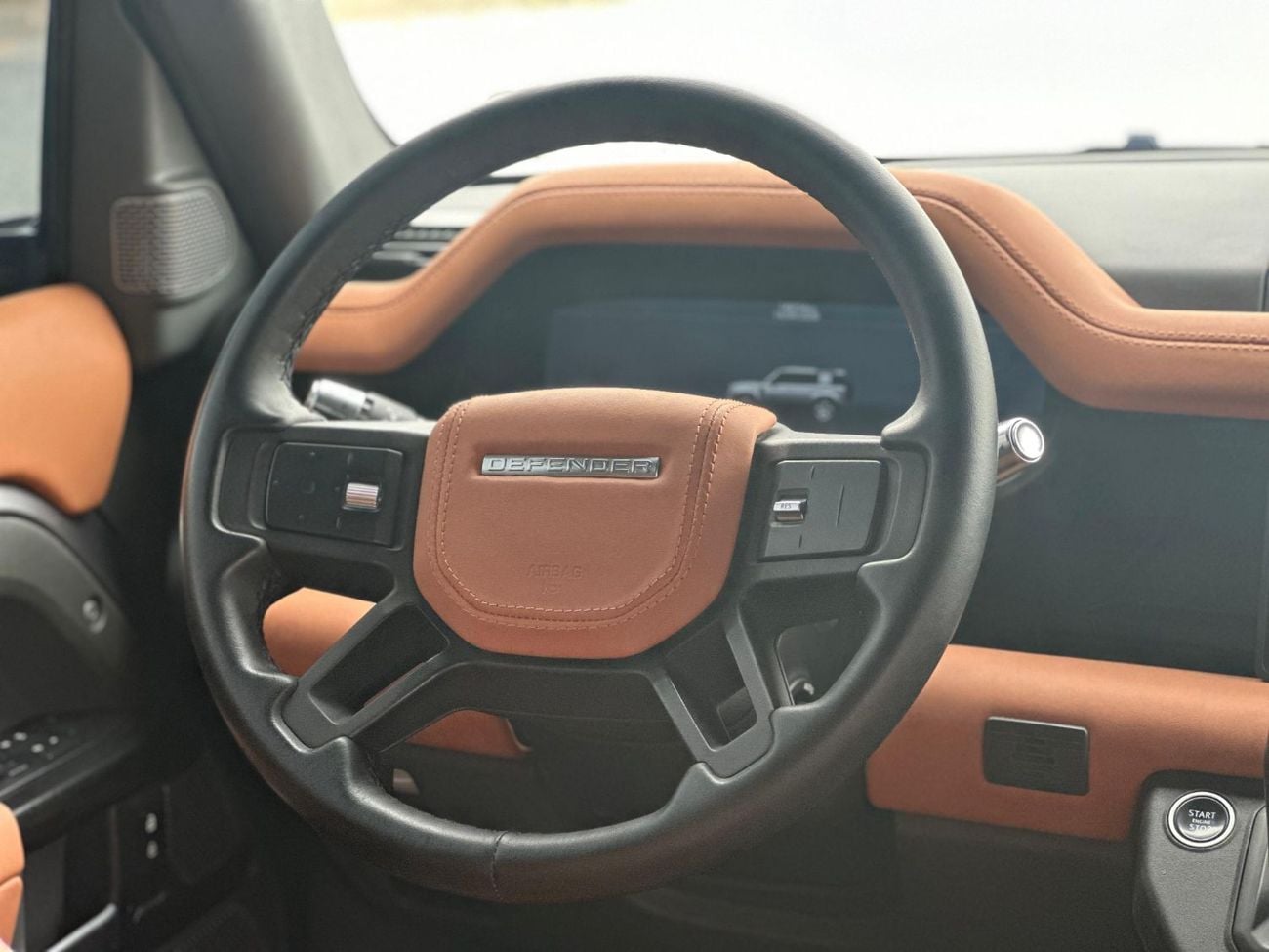 Land Rover Defender P400 110 HSE 3.0L (5 Seater)