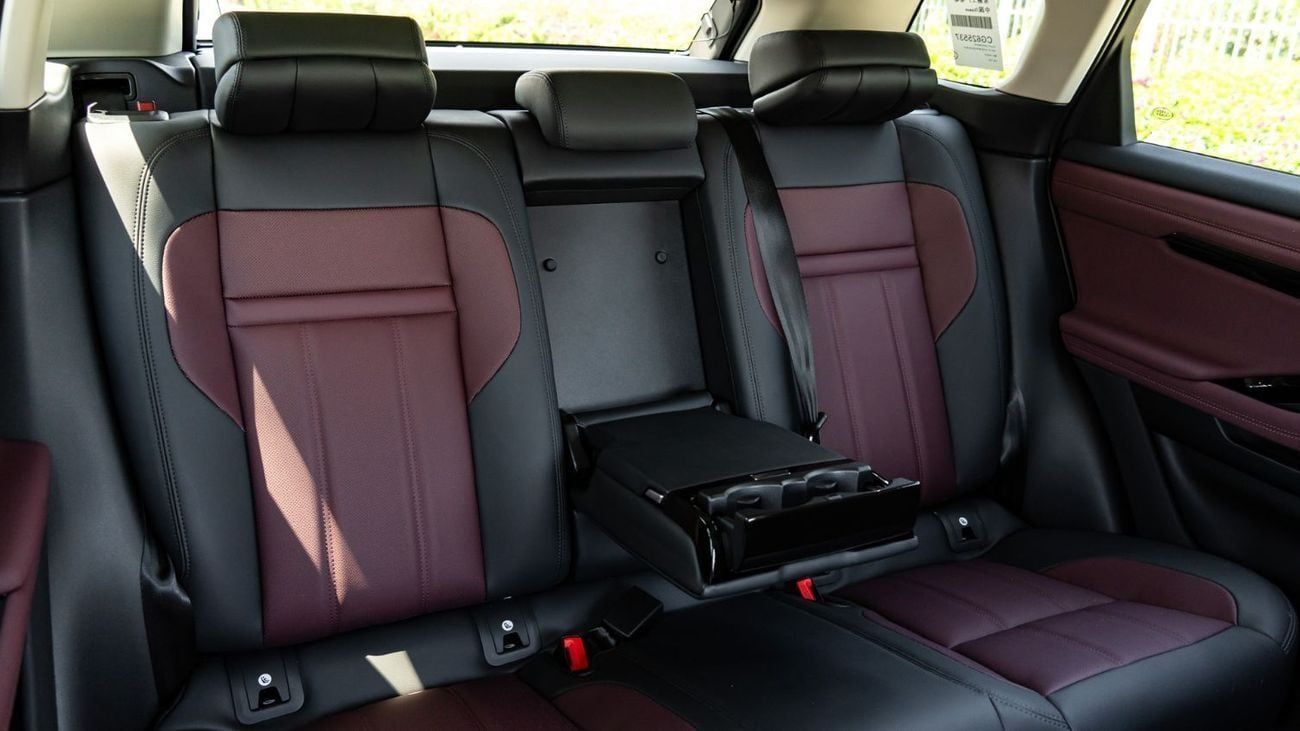 لاند روفر رانج روفر إيفوك 2025 | RANGE ROVER EVOQUE 249PS PREMIUM HONOR [ EXPORT ONLY ]