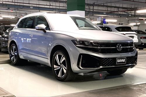 Volkswagen Touareg R-Line 3.0L 4WD R-Line | Guaranteed Warranty | 0 Down Payment